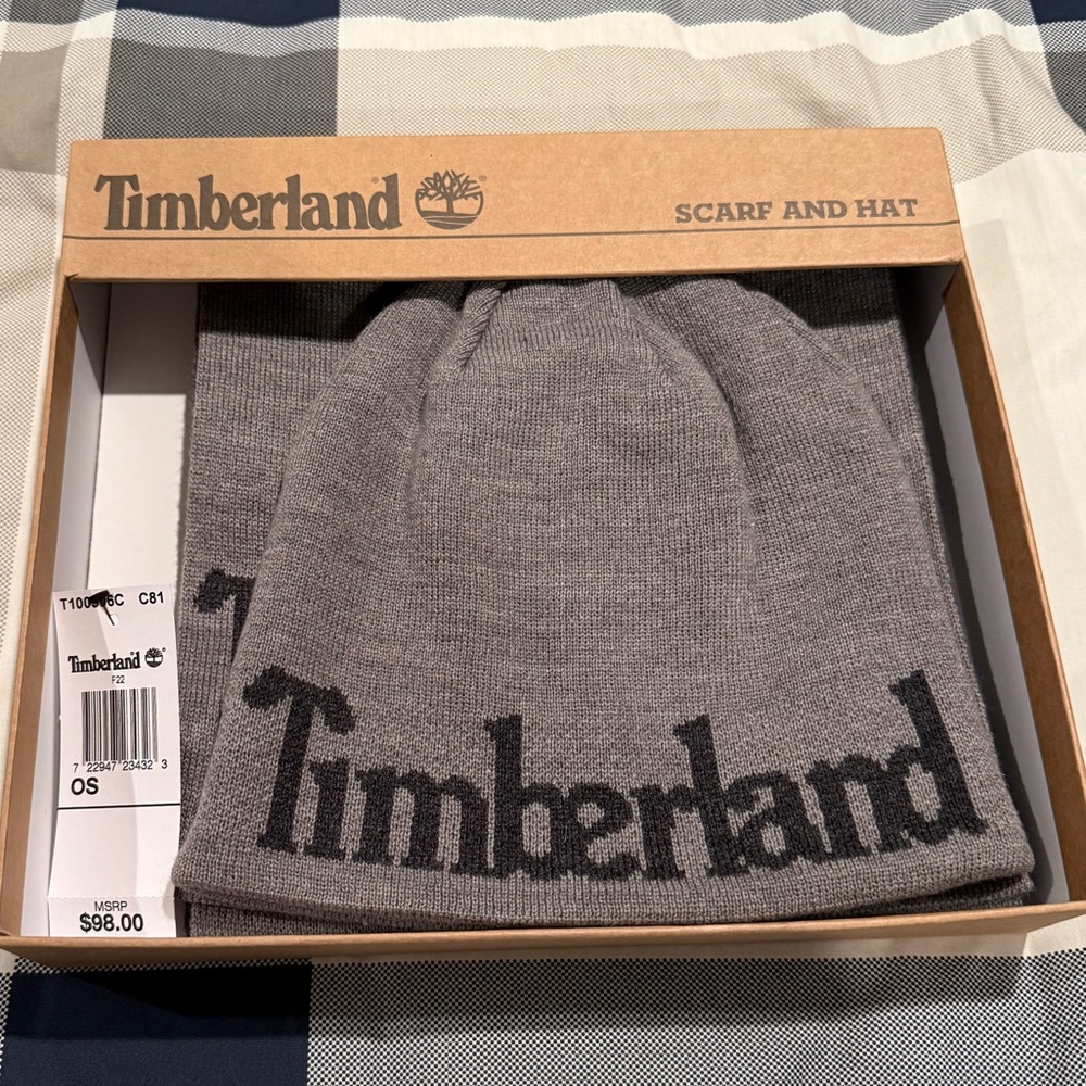 Timberland hat and scarf set